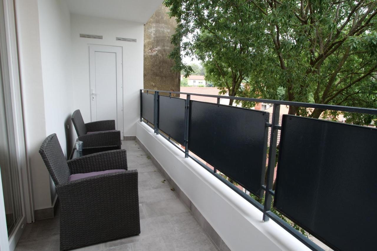 Arena Apartment With 3 Bedrooms In The City Center Pula Exterior foto